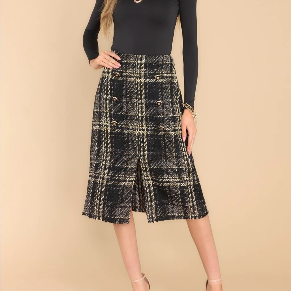 100% Polyester • Hand Wash Cold • Lined 95% Polyester, 5% Spandex •